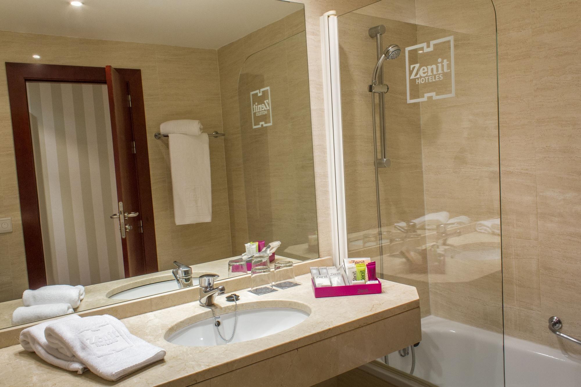 Zenit Logrono Hotel Kültér fotó