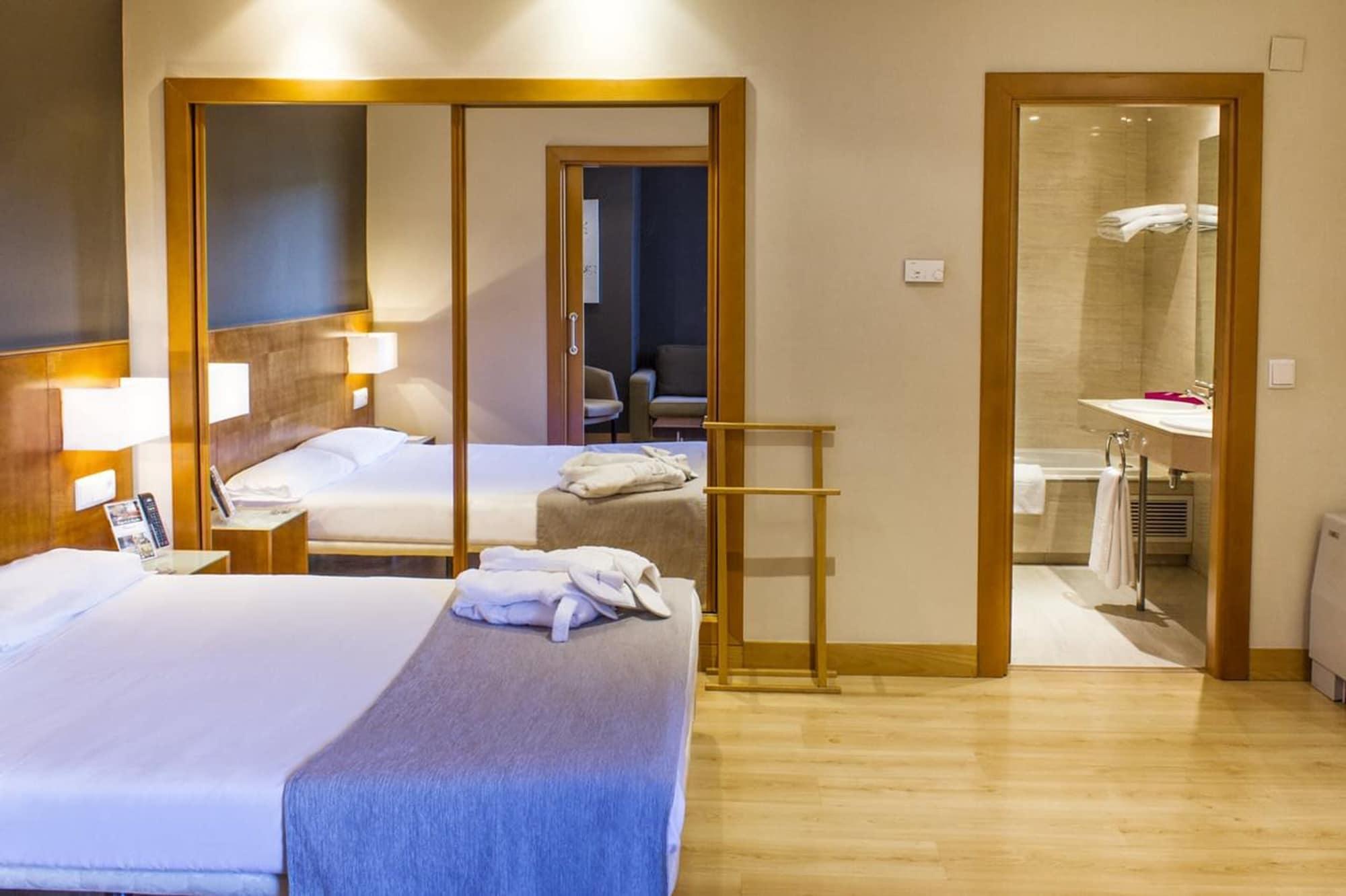 Zenit Logrono Hotel Kültér fotó